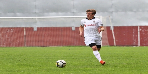 Rıdvan Yılmaz Eintracht Frankfurt takımına gidiyor