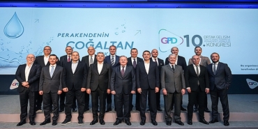 perakendenin-cogaltan-etkisiyle-istihdama-uretime-ve-ekonomiye-katki-buyumeye-devam-ediyor.jpg