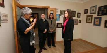 baskan-unsaldan-hamza-rustem-fotograf-evi-ozel-muzesine-ziyaret.jpg