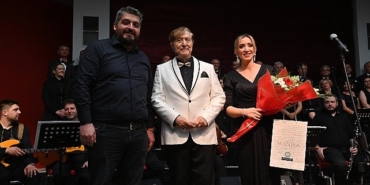 manisada-turk-sanat-muzigi-soleni.jpg