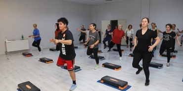 mudanya-7den-70e-sanat-ve-sporla-ic-ice.jpg