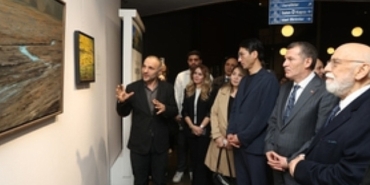 turgay-sarinin-vaveyla-resim-sergisi-zksmde.jpg