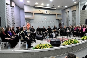 turkulerle-baris-izmir-barosundan-unutulmaz-gece.jpg