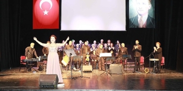 65-yas-ustu-korodan-nostalji-dolu-gece.jpg