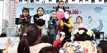bagcilarda-karnaval-tadinda-cocuk-senligi.jpg
