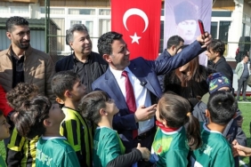 bayraklida-u-10-cup-turnuvasi-gorkemli-finalle-tamamlandi.jpg