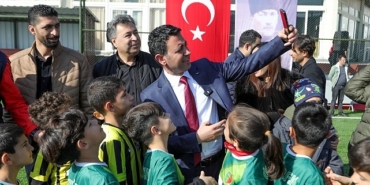 bayraklida-u-10-cup-turnuvasi-gorkemli-finalle-tamamlandi.jpg