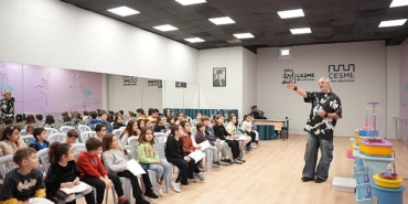 cesmede-somestr-coskusu-cocuklar-tatilin-keyfini-doyasiya-yasadi.jpg