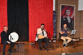 ciglide-siir-ve-turku-ruzgari-esti-sanat-ve-edebiyat-bulusmasi.jpg