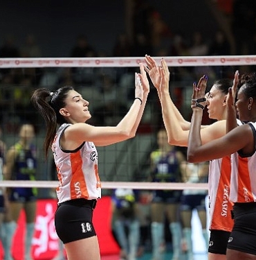 dev-derbinin-galibi-eczacibasi-dynavit.jpg