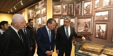 elisa-zonaronun-istanbulu-sergisi-31-mayis-tarihine-kadar-uzatildi.jpg