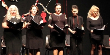 kadinlarin-guclenme-hikayeleri-istanbul-sahnelerinde.jpg