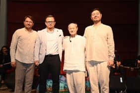 manisa-nazim-hikmeti-bedreddin-oratoryosu-ile-andi.jpg