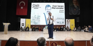sehir-konferanslarinda-hayati-inanc-ve-dursun-ali-erzincanli-konyalilarla-bulustu.jpg