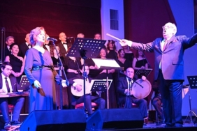 selim-oztas-korosundan-unutulmaz-musiki-gecesi.jpg