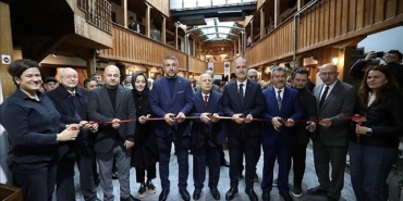 ahsap-ve-biz-sergisi-kent-muzesinde-acildi.jpg