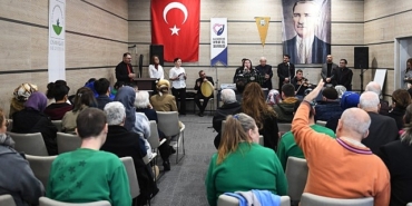 barem-sakinlerine-moral-konseri.jpg