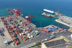 borusan-port-zelkam-ortakligi-ile-yakit-tuketimini-ve-emisyonlarini-onemli-olcude-azaltti.jpg