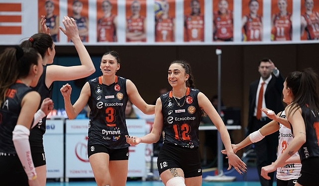 eczacibasi-dynavit-axa-sigorta-kupa-voleyde-adini-dortlu-finale-yazdirdi.jpg