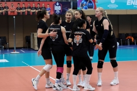 eczacibasi-dynavit-evinde-nilufer-belediyesporu-agirliyor.jpg