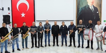 kemerden-burdur-belediye-bando-ekibine-destek.jpg