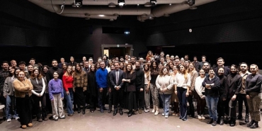 microsoft-turkiye-ve-boyner-is-birliginde-duzenlenen-hackathonda-yapay-zeka-ile-yaraticiligin-sinirlari-asildi.jpg
