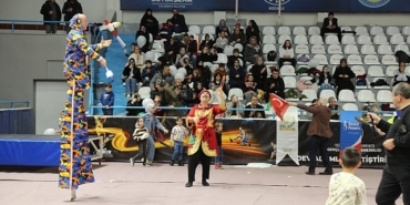 minik-kalpler-ramazanin-coskusunu-yasadi.jpg