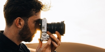 sony-genis-diyafram-acikligina-sahip-etkileyici-prime-lensi-ultra-genis-fe-16mm-f1-8-gyi-piyasaya-suruyor.jpg