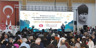 200-bin-kisi-keciorende-iftar-yapti.jpg