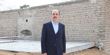 baskan-altay-600-yillik-tarihi-hamamin-su-muzesi-olacagini-acikladi.jpg
