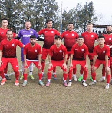 bes-yillik-aradan-sonra-foca-belediyespor-lige-geri-dondu.jpg