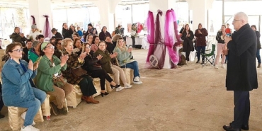 burhaniyede-8-mart-dunya-emekci-kadinlar-gunu-etkinlikleri-basladi.jpg