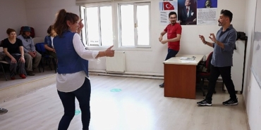 cankaya-belediyesi-semt-tiyatrolari-yeni-doneme-hazir.jpg