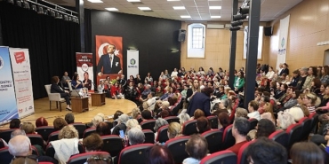 dr-gulseren-bugdaycioglunun-soylesisi-bakirkoyde-yogun-ilgi-gordu.jpg