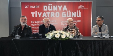 dunya-tiyatro-gununde-tiyatro-konusuldu.jpg