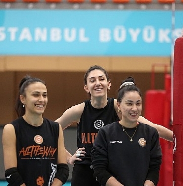 eczacibasi-dynavit-kuzeyboru-karsilasmasinda-ev-sahibi.jpg