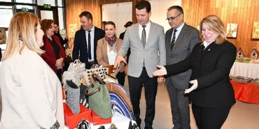 luleburgaz-belediyesinin-8-mart-etkinlikleri-basladi.jpg