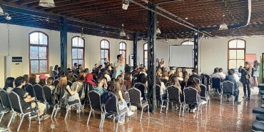 universiteli-gencler-film-analizi-icin-bulustu.jpg