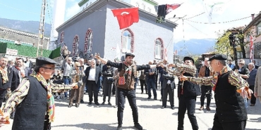 asirlik-koy-dugunu-fetih-etkinliklerinde-hayat-buldu.jpg