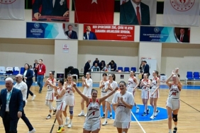 aslan-yol-burhaniye-belediyespor-play-offta.jpg