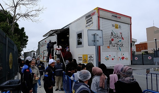 baskan-altay-mobil-mutfak-ve-mobil-ekmek-firinimiz-istanbullulara-hizmet-veriyor.jpg