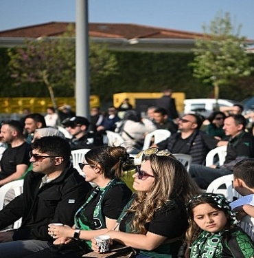 baskan-kocaman-kocaelisporun-macini-kartepelilerle-izledi.jpg