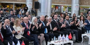 dogal-tasa-hayat-veren-genc-tasarimcilar-odullerini-aldi.jpg