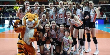 eczacibasi-dynavit-vodafone-sultanlar-ligini-ucuncu-sirada-tamamladi.jpg