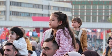 elifin-dusleri-23-nisan-senliklerine-katildi.jpg