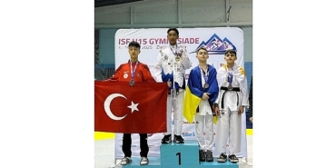 izmirli-ogrenciden-dunya-ikinciligi-gururu.jpg