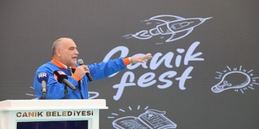 karadeniz-bolgesinin-ilk-ve-tek-buyuk-olcekli-bilim-senligi-canikfest-gerceklestirilen-gorkemli-acilis-toreniyle-kapilarini-ziyaretcilerine-acti.jpg