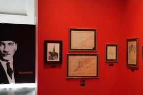 karanlikta-akan-bir-yildiz-mustafa-kemal-ataturk-sergisi-istanbulda-acildi.jpg