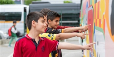 tugay-cocuklar-yasadiklari-dunyayi-koruyarak-buyusunler.jpg