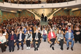 yazar-muge-iplikci-niluferli-kadinlarla-bulustu.jpg